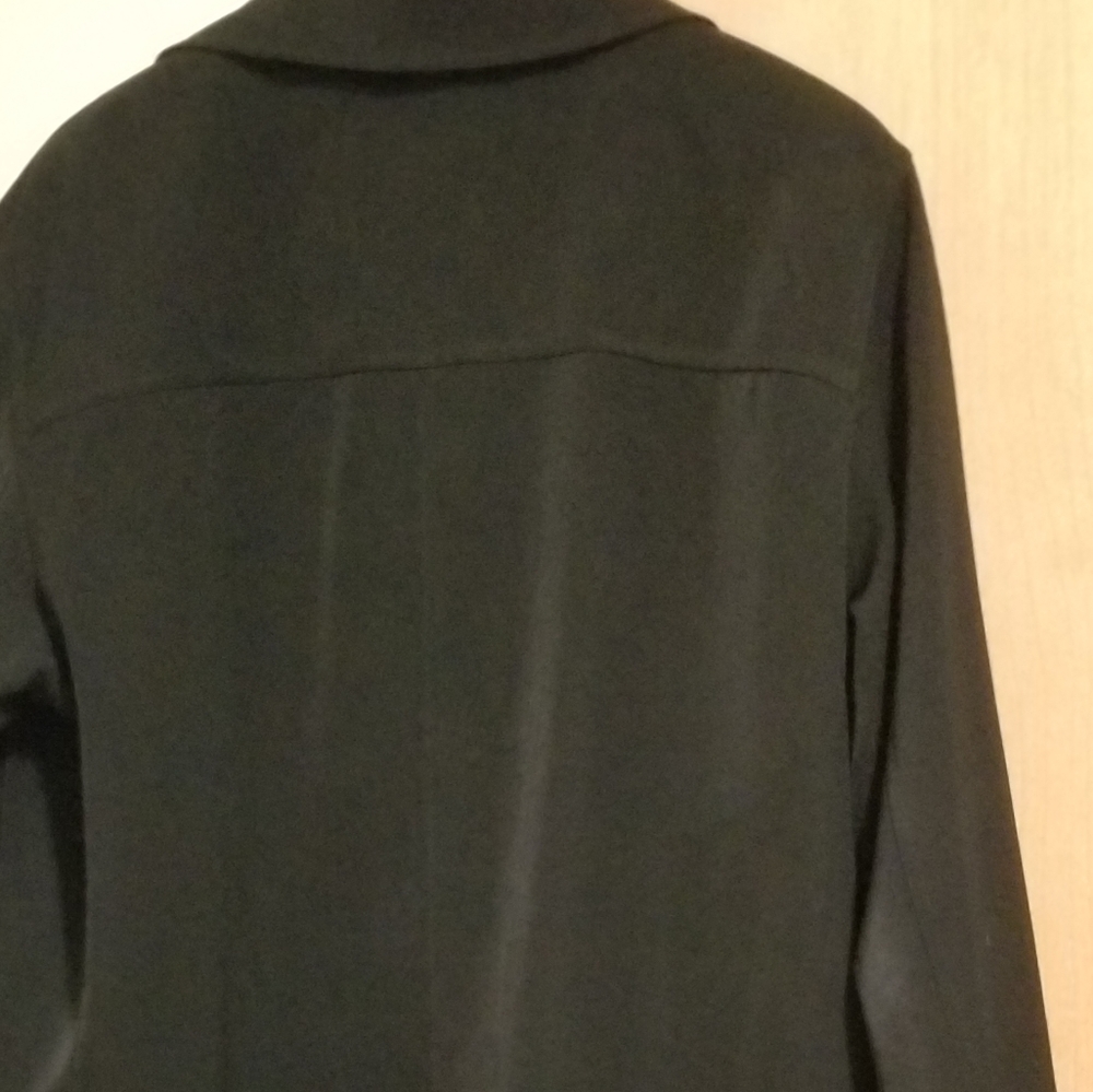 black jacket - Picture 3 of 4